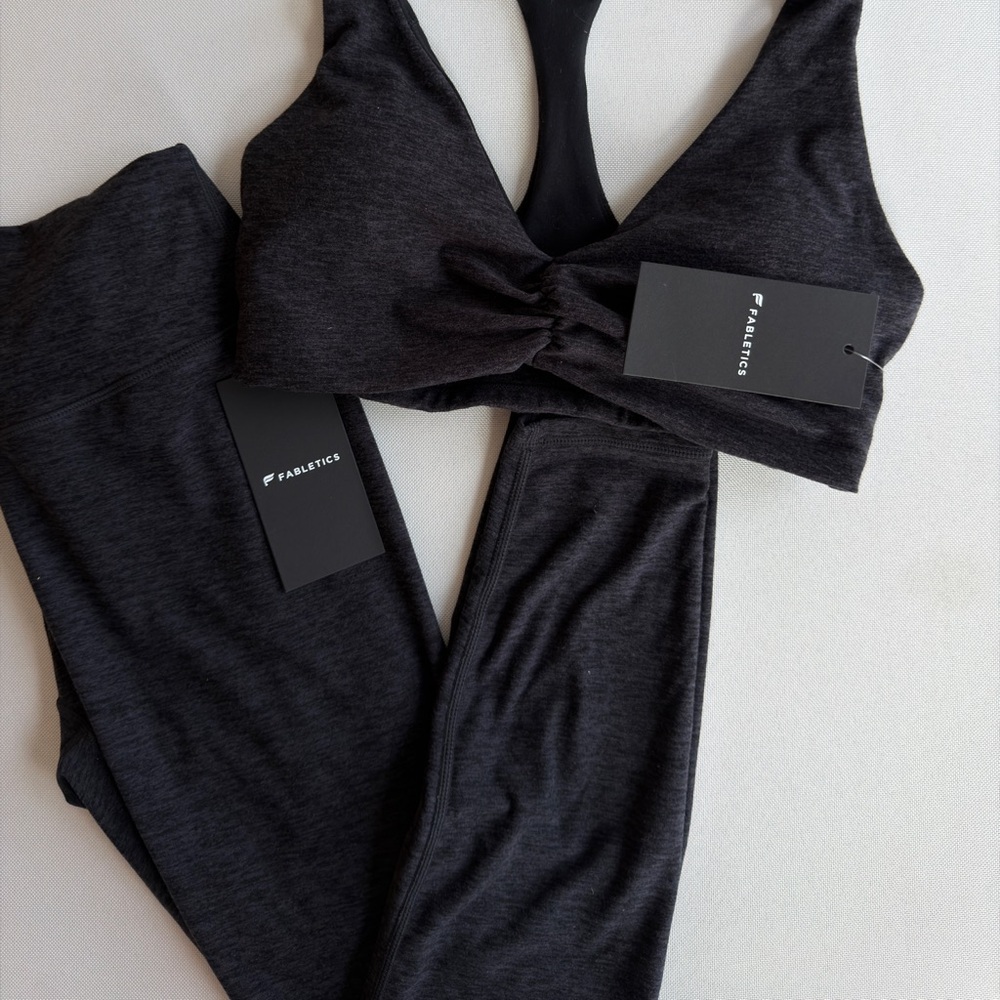 NWT Fabletics Heather Flex Ruched Bra - Picture 4 of 4